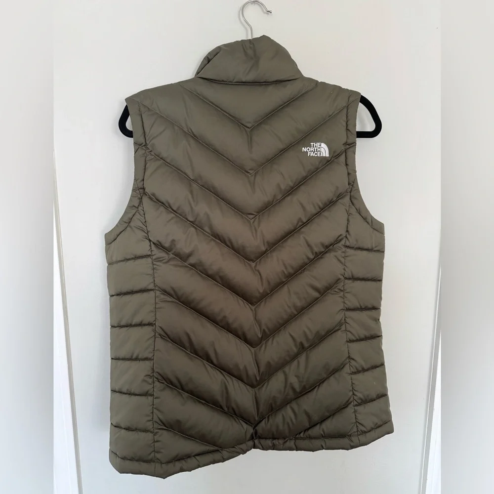 The North Face 550 olive green vest. Like new! - Picture 3 of 4